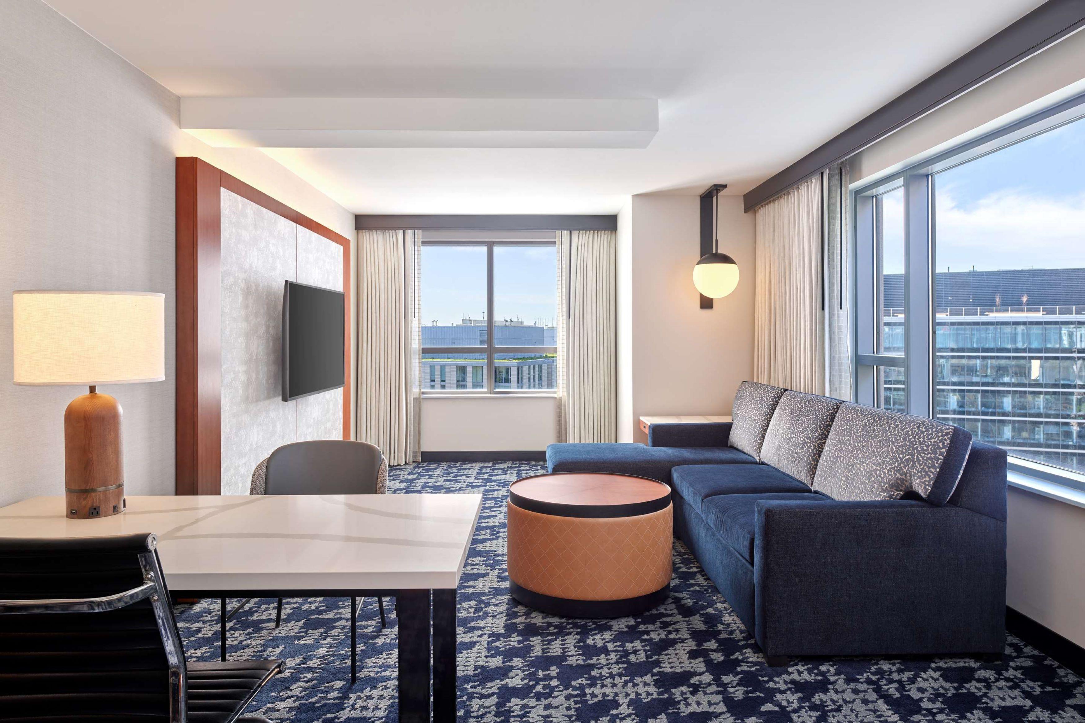 เอ็มบาสซี สวีท บาย ฮิลตัน วอชิงตันดีซี คอนเวนชั่น เซ็นเตอร์ Hotel ภายนอก รูปภาพ